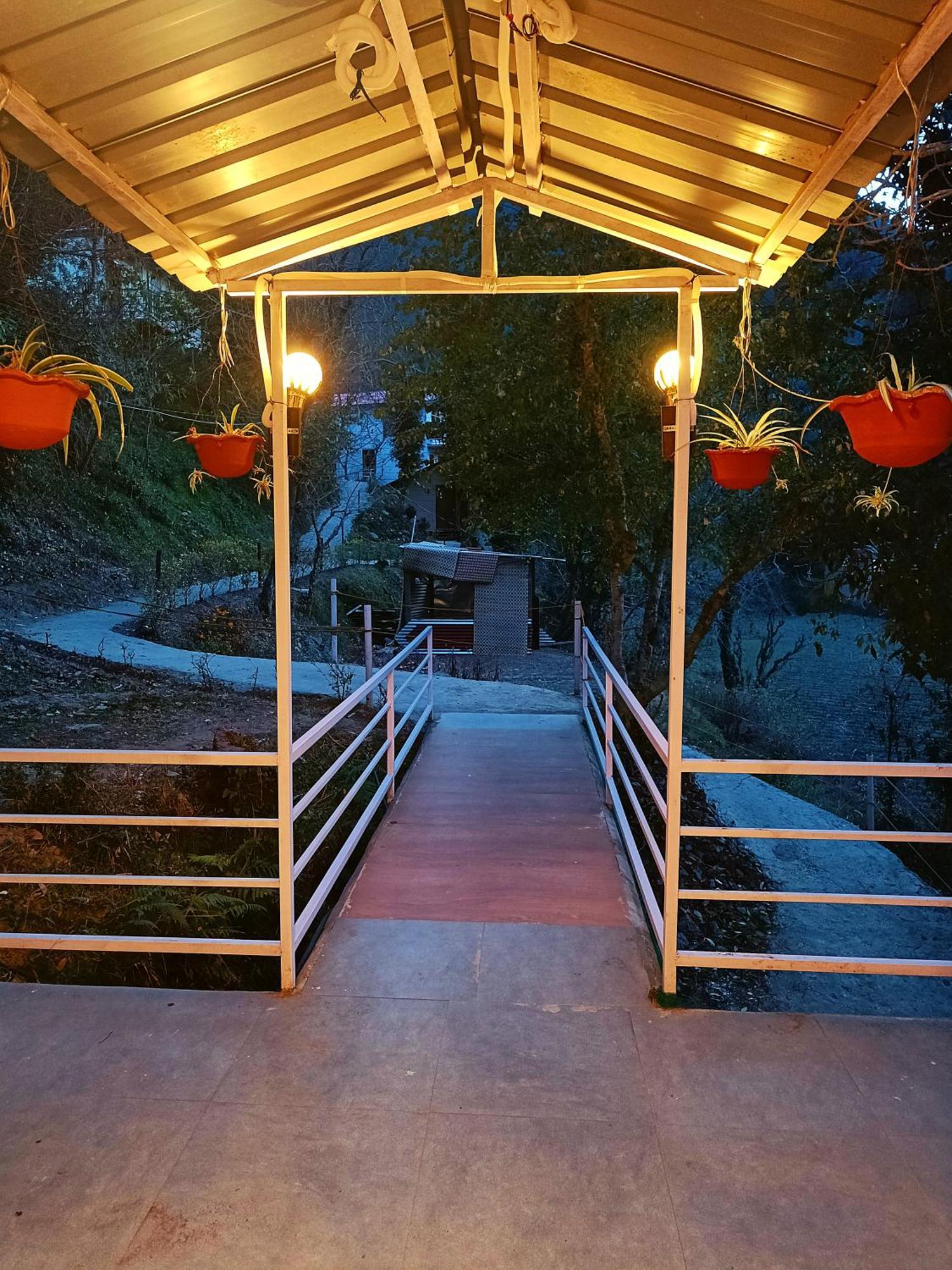 Aaroham Resort Shimla ! Luxury Cottage By Aamod Group الغرفة الصورة